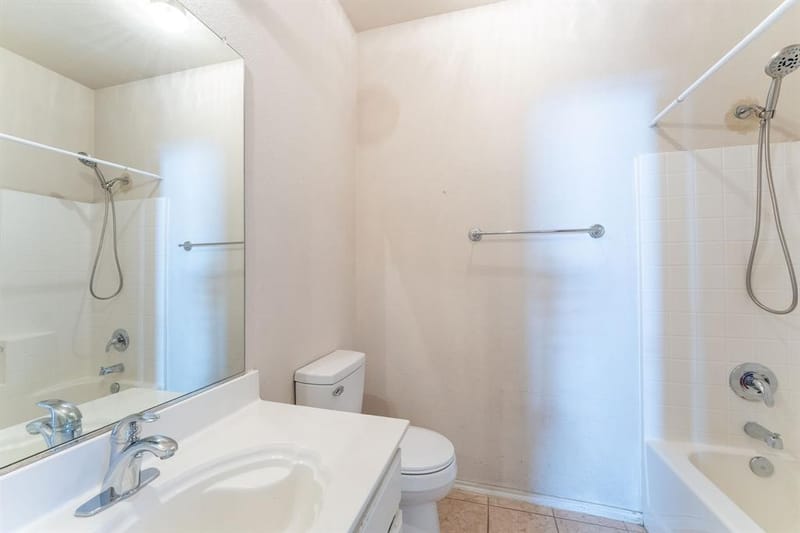 857 Rio Bravo Drive, Fort Worth TX 76052 - Photo 11