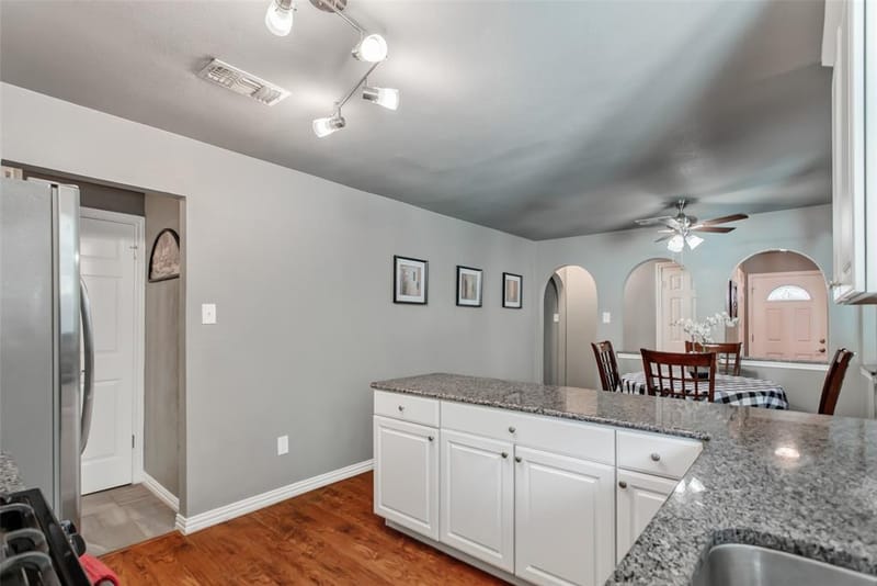 2600 Quail Valley, Irving TX 75060 - Photo 13