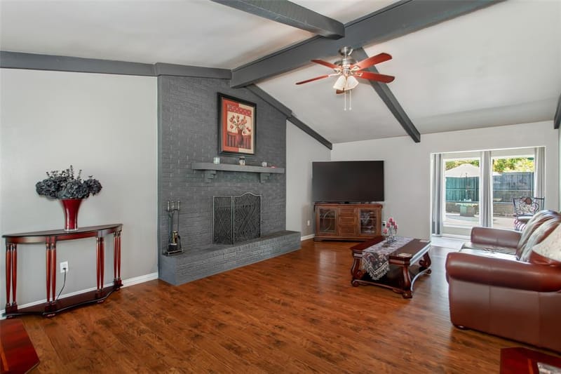 2600 Quail Valley, Irving TX 75060 - Photo 7