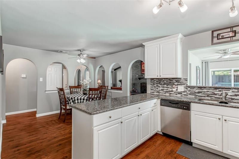2600 Quail Valley, Irving TX 75060 - Photo 11