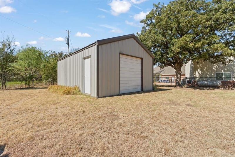2521 Pecan Springs Road, Cleburne TX 76031 - Photo 34