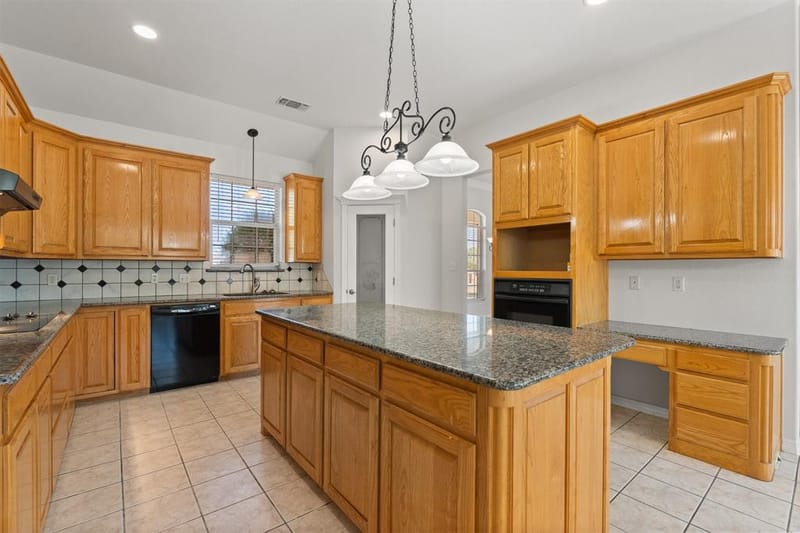 2521 Pecan Springs Road, Cleburne TX 76031 - Photo 11