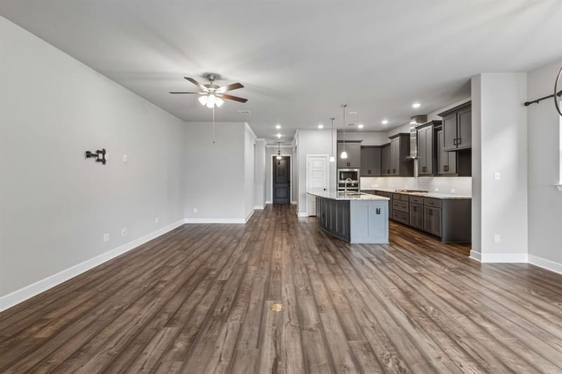 4717 Beaver Creek Drive, Arlington TX 76005 - Photo 10