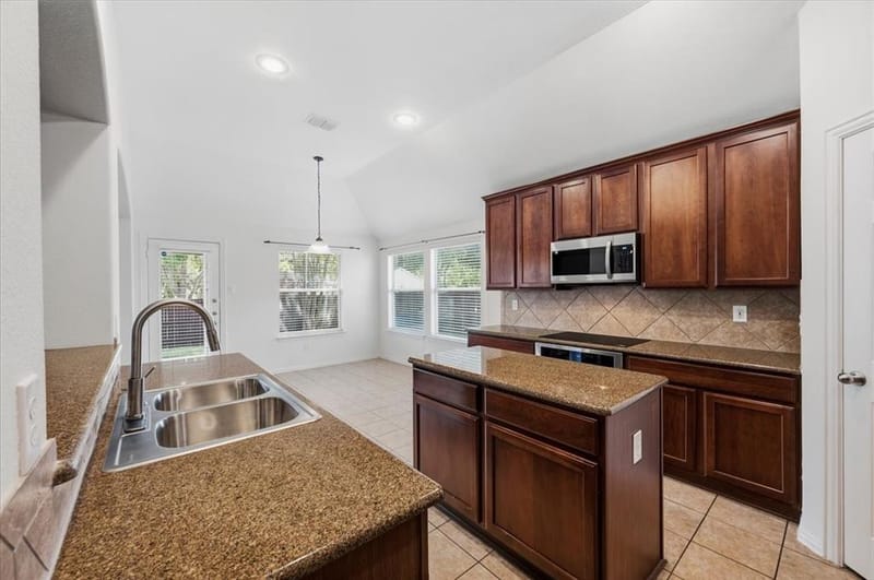 2515 Goodnight Trail, Mansfield TX 76063 - Photo 20