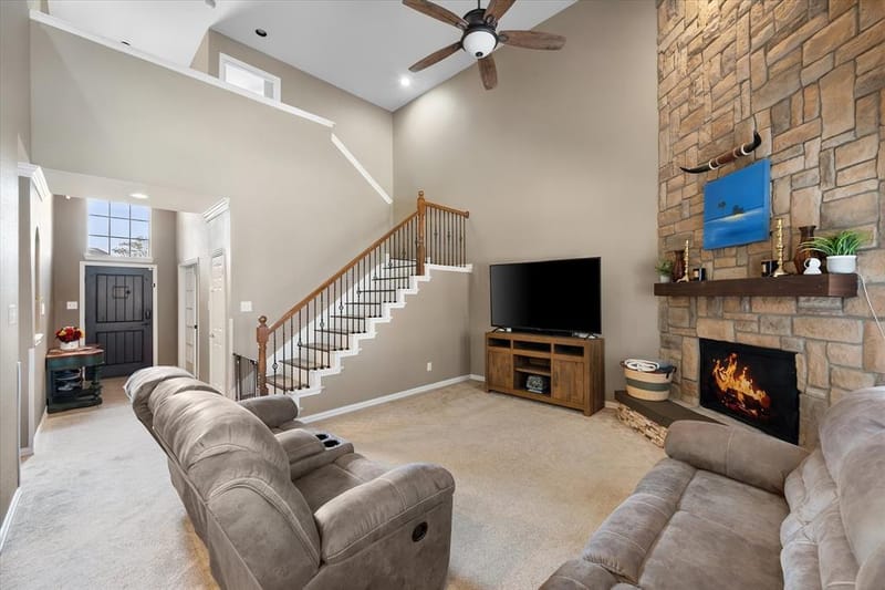 13801 Hunter Jake Drive, Fort Worth TX 76052 - Photo 9