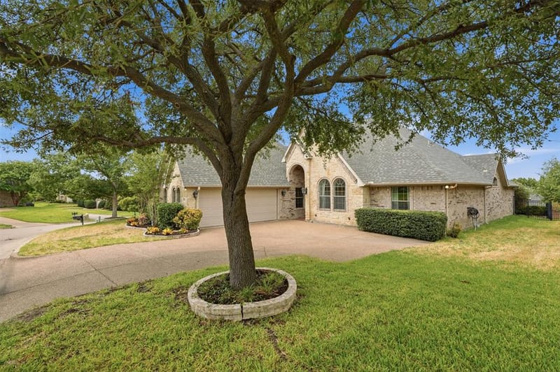 6512 Klamath Road, Fort Worth TX 76116 - Photo 2