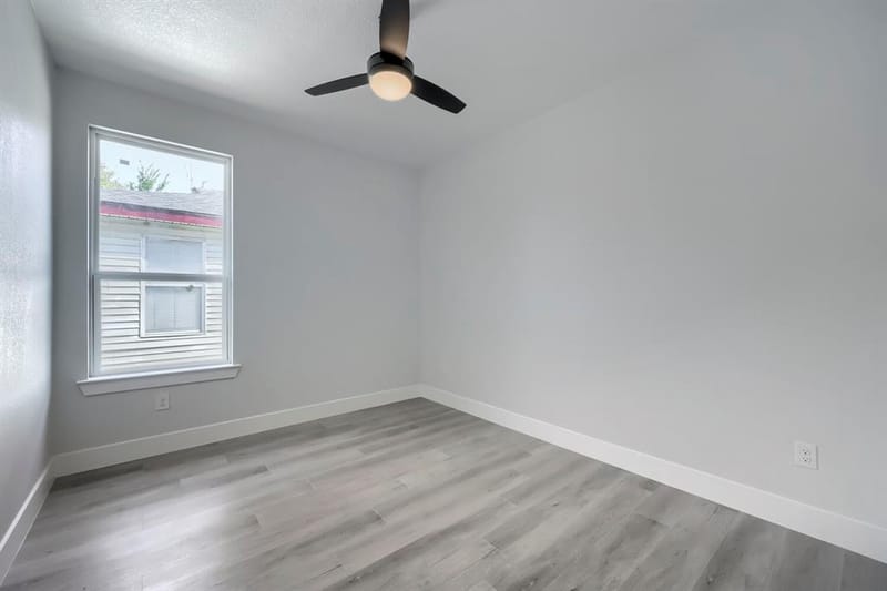 525 NW 17th Street, Grand Prairie TX 75050 - Photo 16