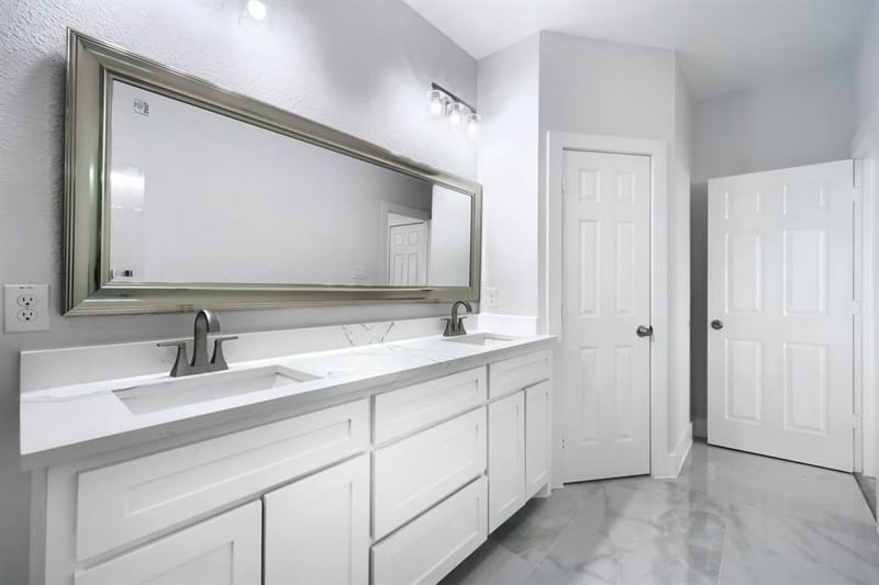 525 NW 17th Street, Grand Prairie TX 75050 - Photo 10