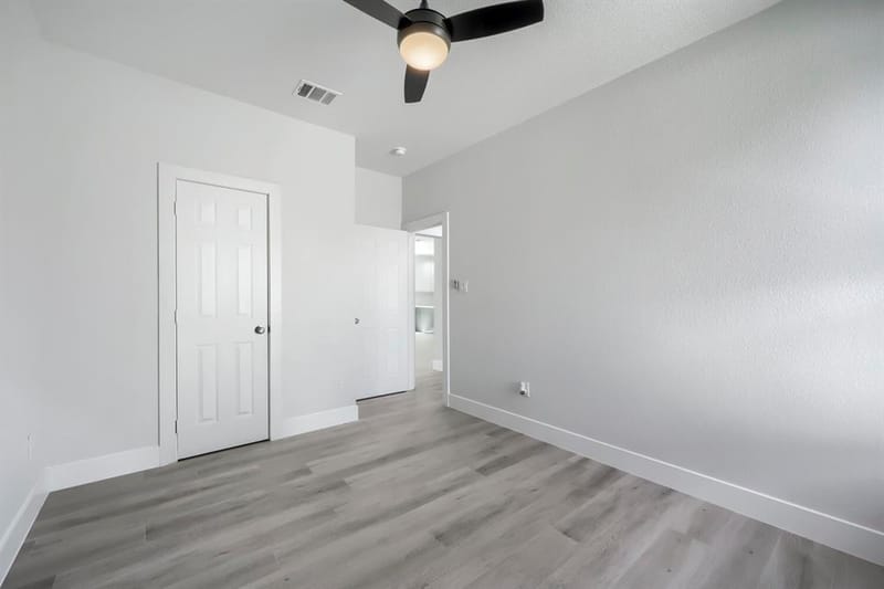 525 NW 17th Street, Grand Prairie TX 75050 - Photo 14
