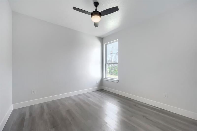 525 NW 17th Street, Grand Prairie TX 75050 - Photo 15