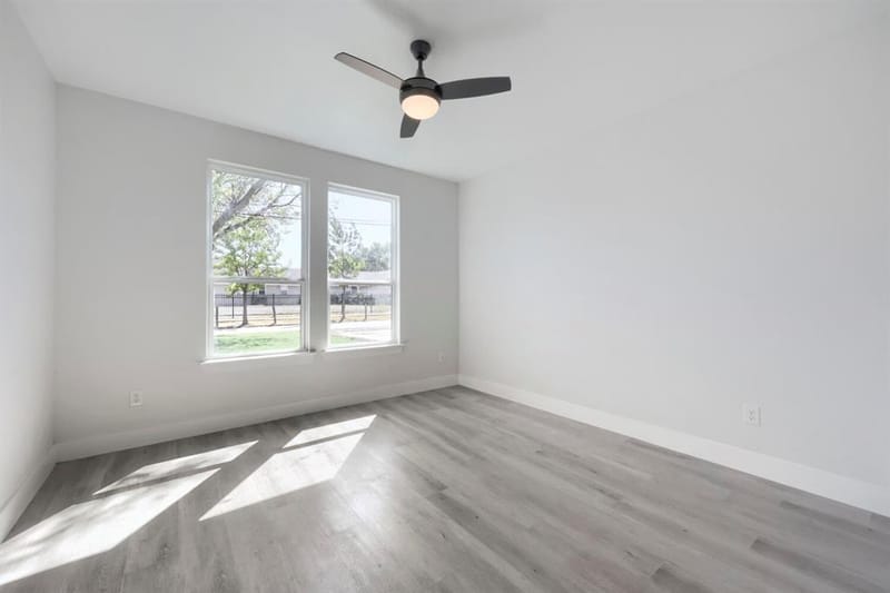 525 NW 17th Street, Grand Prairie TX 75050 - Photo 11