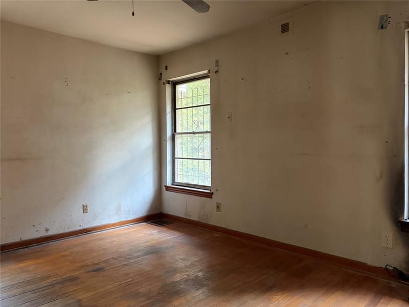 4625 Kushla Avenue, Dallas TX 75216 - Photo 6