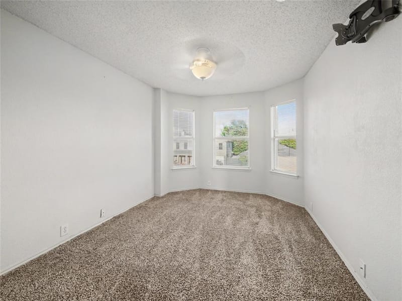 8513 Horse Whisper Lane, Fort Worth TX 76131 - Photo 17
