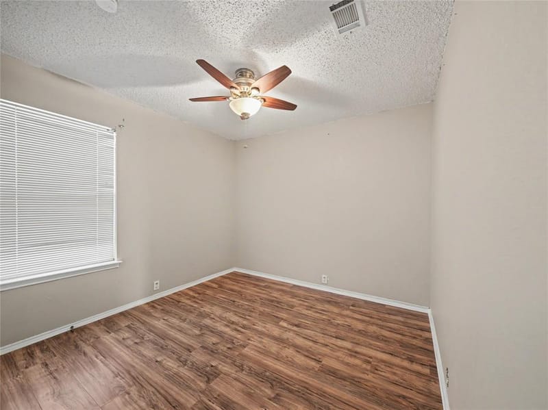 8513 Horse Whisper Lane, Fort Worth TX 76131 - Photo 18