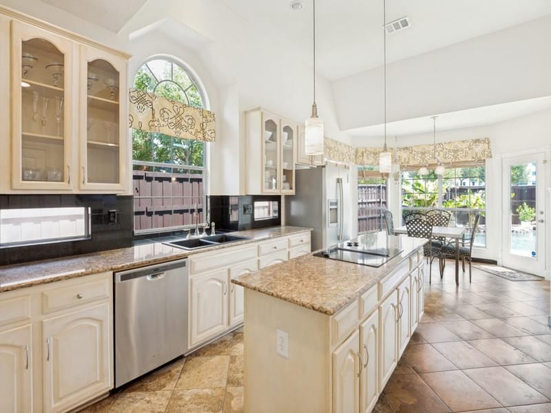 2700 Meadow Hills Lane, Plano TX 75093 - Photo 11