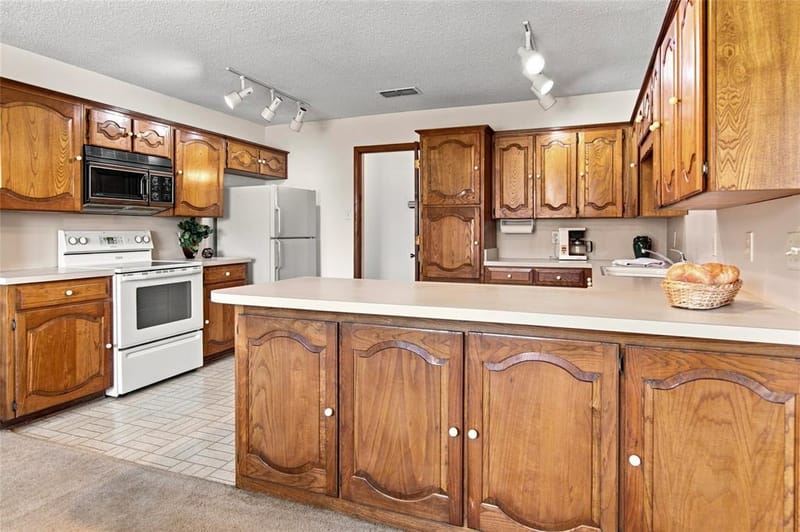 3516 Primrose Lane, Bedford TX 76021 - Photo 14