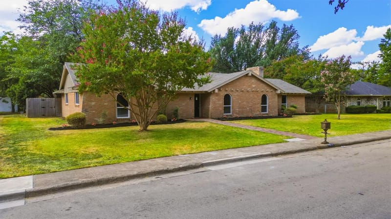 122 Meadowbrook Drive, DeSoto TX 75115 - Photo 3