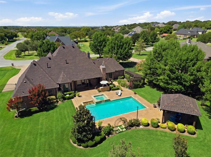 3832 Eagles Nest Trail, Burleson TX 76028