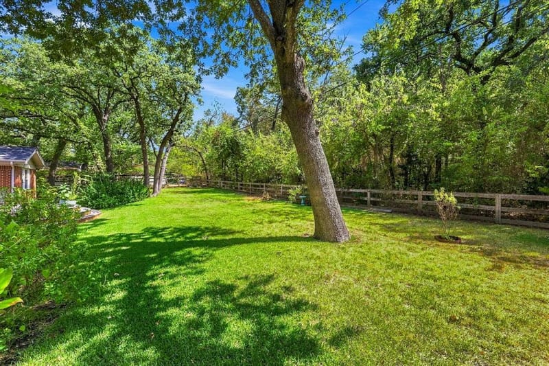 307 Shadow Lane, Euless TX 76039 - Photo 34