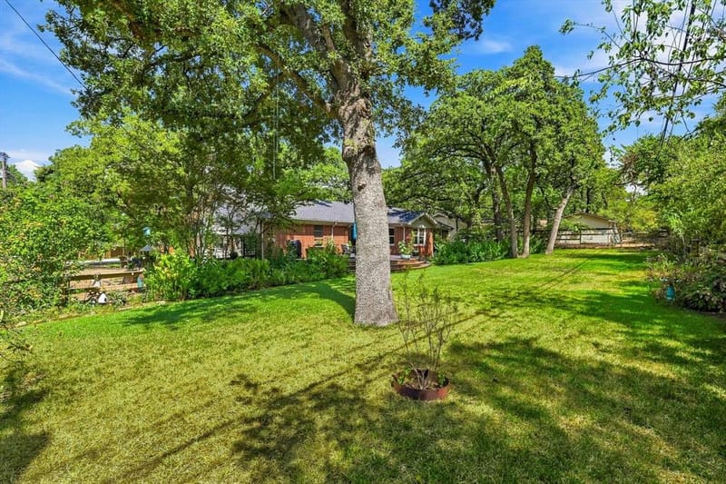 307 Shadow Lane, Euless TX 76039 - Photo 35