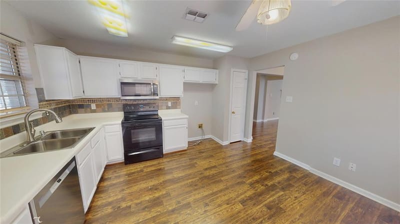 729 Fawn Valley Drive, Allen TX 75002 - Photo 8