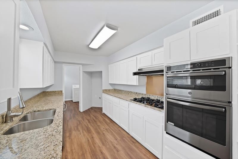 1003 Brookhollow Drive, Irving TX 75061 - Photo 15