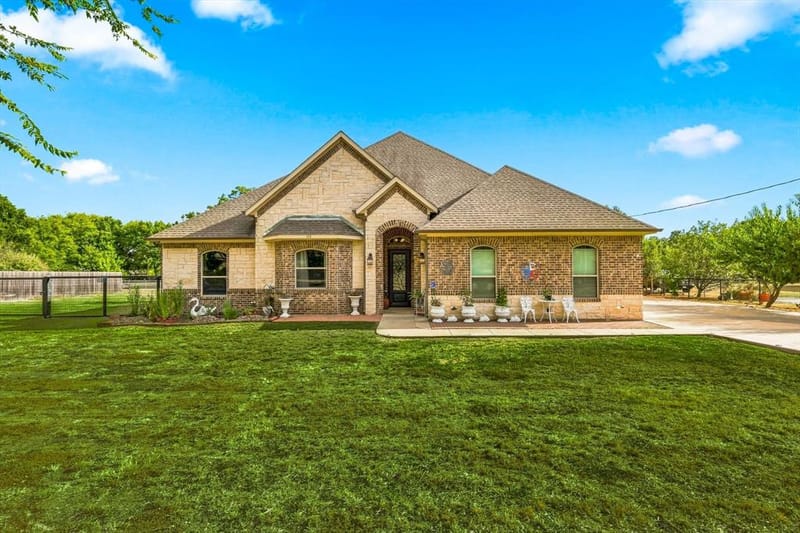 113 Silverwood Drive, Ovilla TX 75154