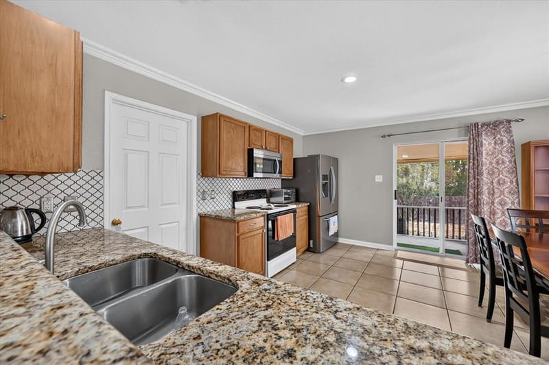 5530 Mandarin Way, Dallas TX 75249 - Photo 16