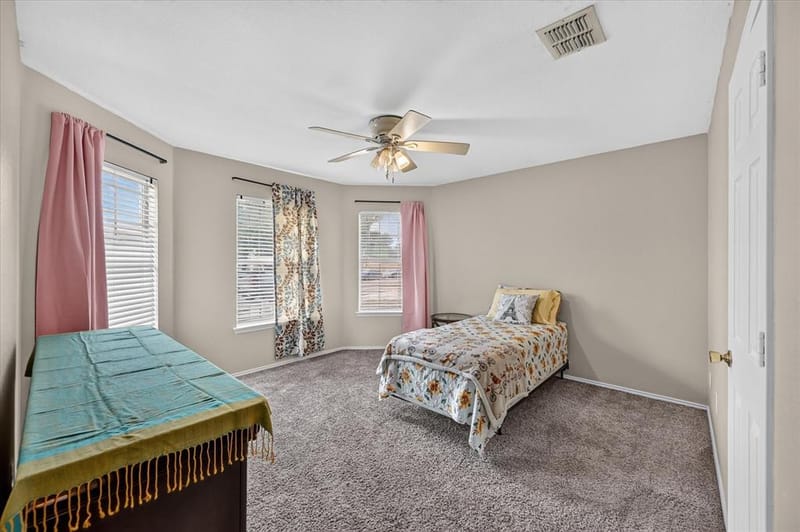5530 Mandarin Way, Dallas TX 75249 - Photo 26