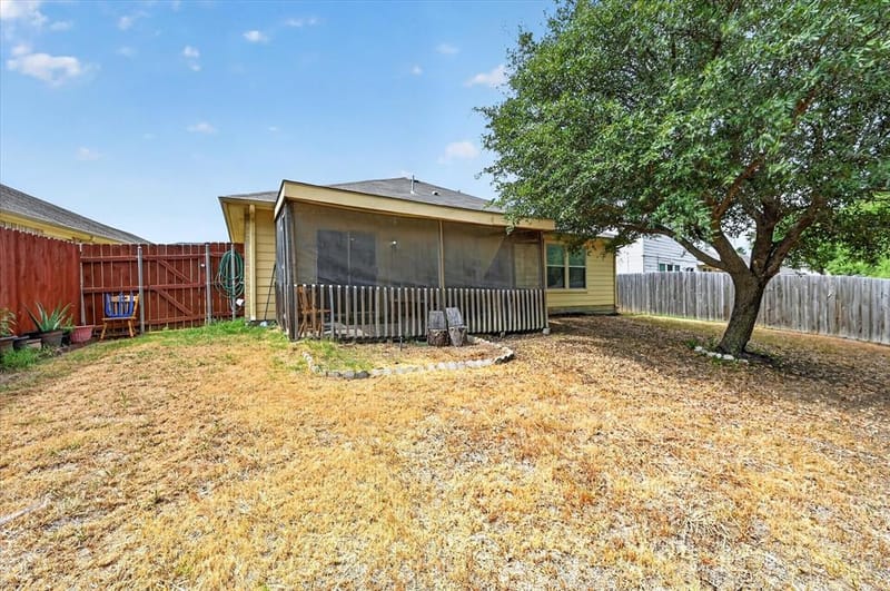 5530 Mandarin Way, Dallas TX 75249 - Photo 32