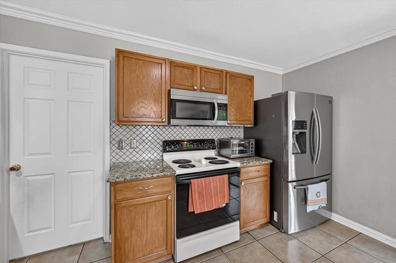 5530 Mandarin Way, Dallas TX 75249 - Photo 11