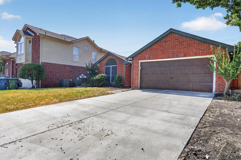425 Wentworth Drive, Flower Mound TX 75028 - Photo 3