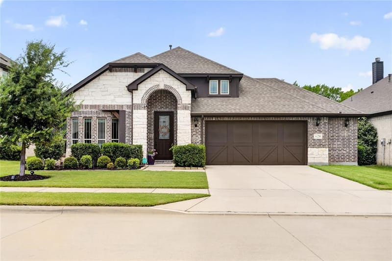 628 Lake Cove Drive, Little Elm TX 75068 - Photo 2