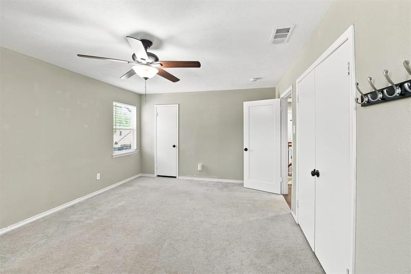 12235 Treeview Lane, Farmers Branch TX 75234 - Photo 16