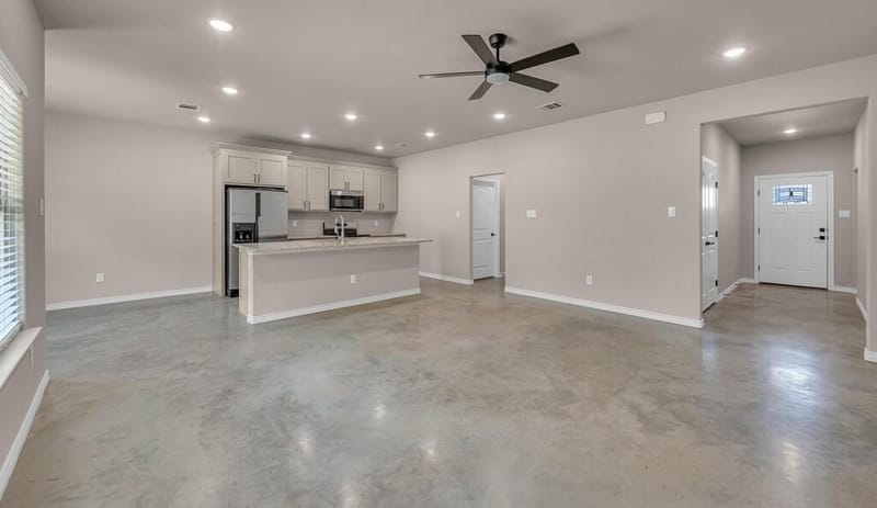 702 N College Street, West TX 76691 - Photo 5