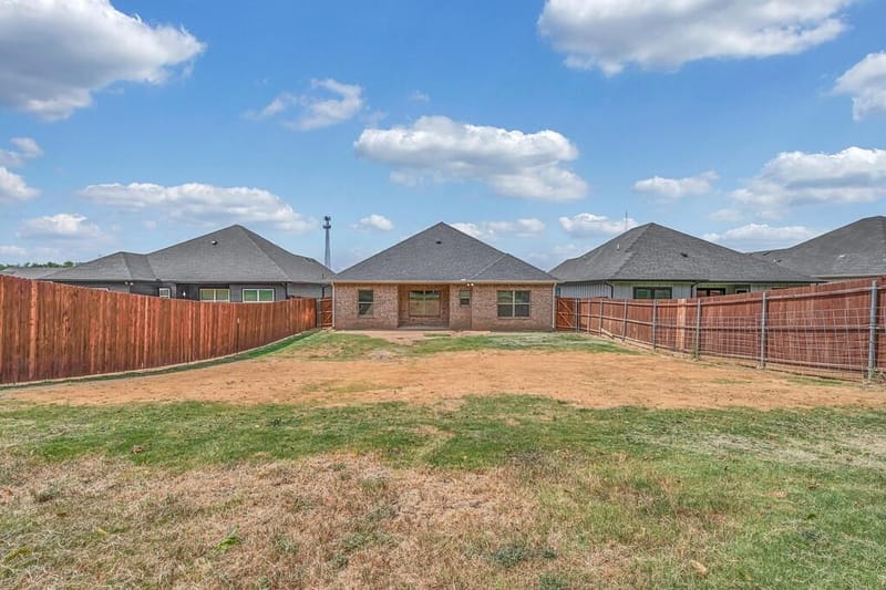 702 N College Street, West TX 76691 - Photo 30