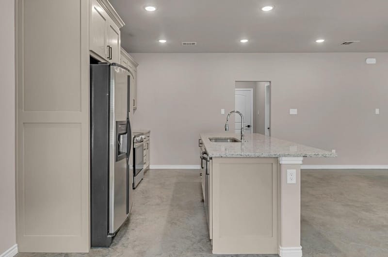702 N College Street, West TX 76691 - Photo 11