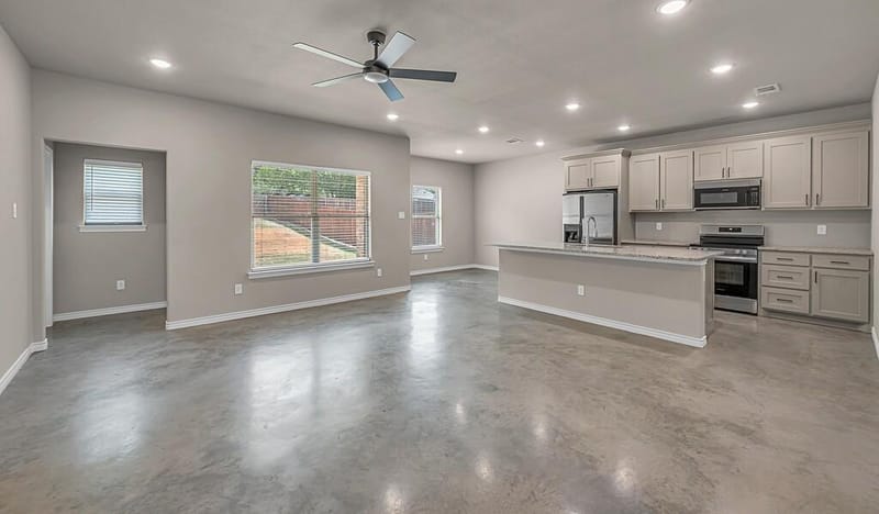 702 N College Street, West TX 76691 - Photo 4