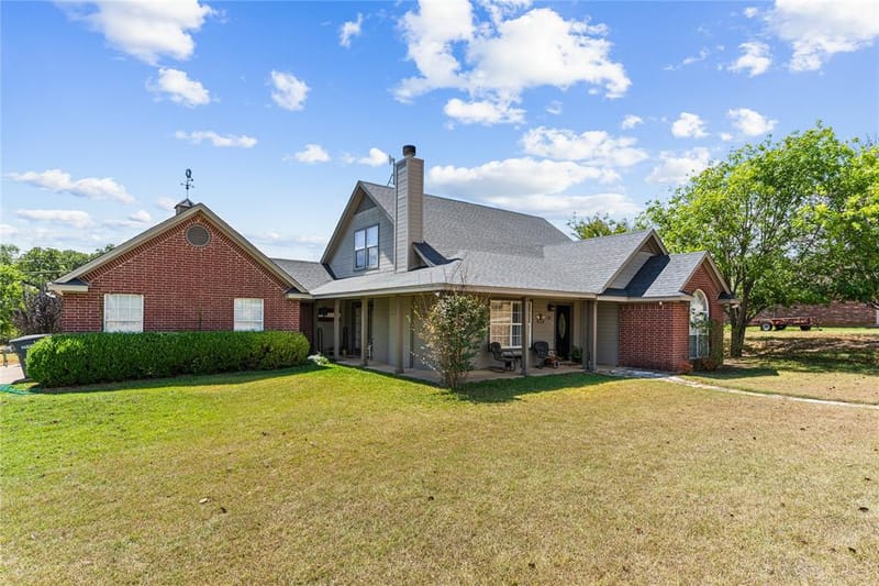 120 Christopher Court, Weatherford TX 76088 - Photo 2
