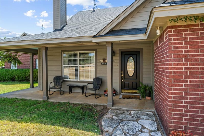 120 Christopher Court, Weatherford TX 76088 - Photo 3