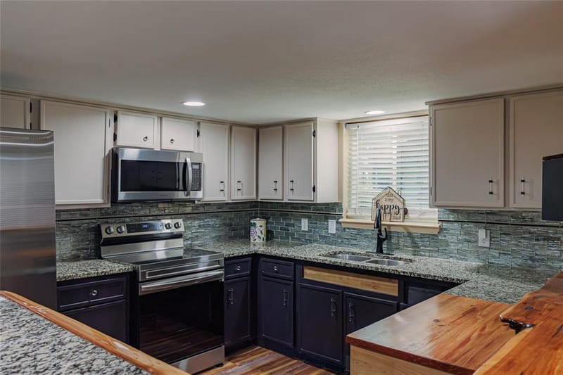 109 Harbor Drive # 105, Runaway Bay TX 76426 - Photo 2