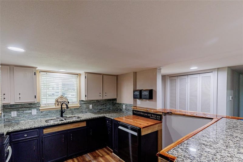 109 Harbor Drive # 105, Runaway Bay TX 76426 - Photo 6
