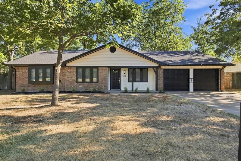 612 Simpson Terrace, Bedford TX 76021