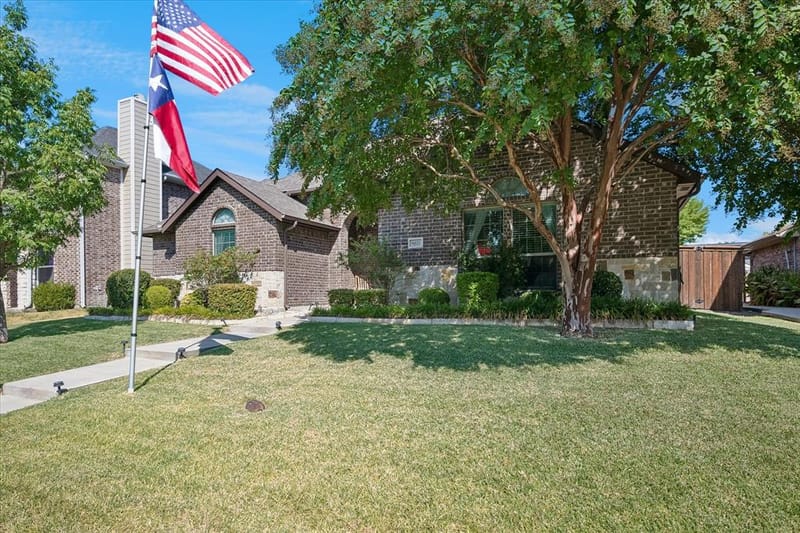 8821 Davis Street, Rowlett TX 75088 - Photo 2