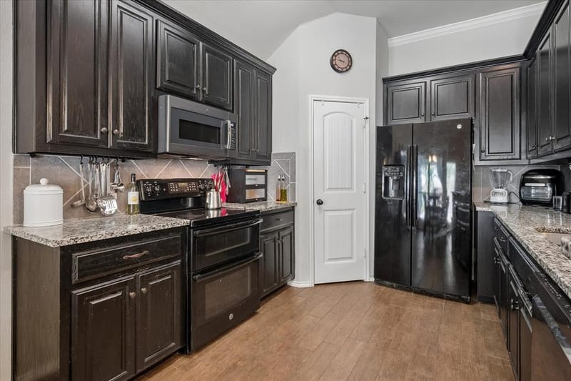 8821 Davis Street, Rowlett TX 75088 - Photo 8