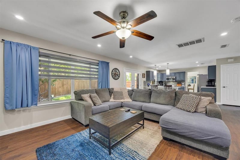 4900 Hibiscus Drive, Arlington TX 76018 - Photo 11