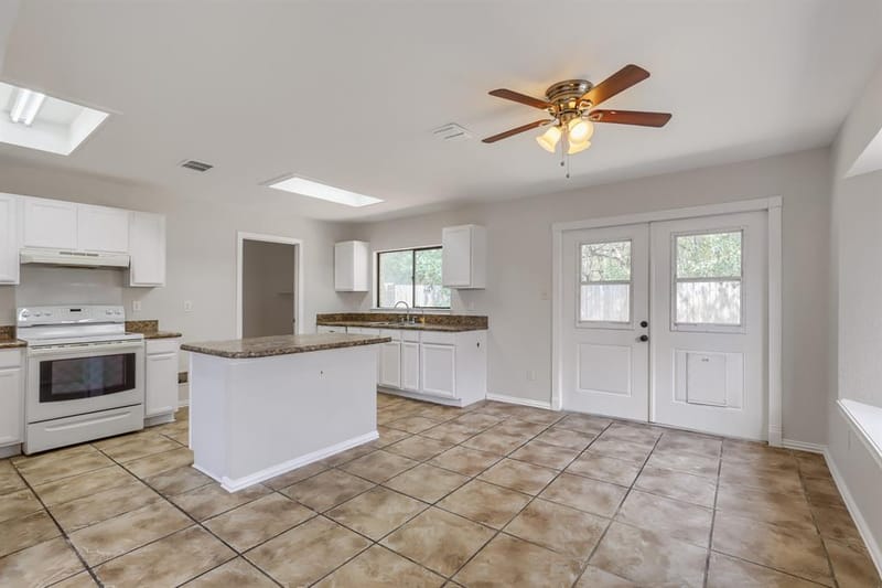 2428 Winford Drive, Grand Prairie TX 75052 - Photo 13