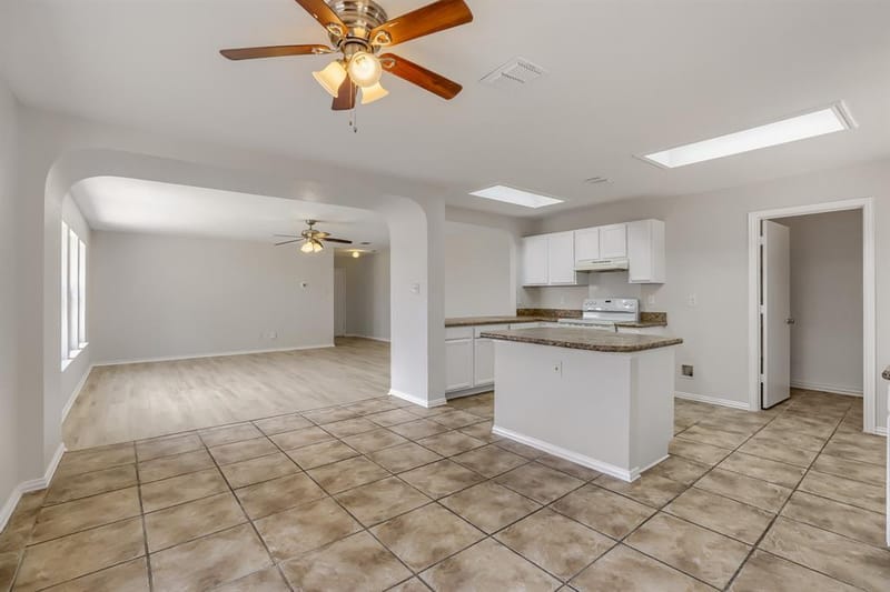 2428 Winford Drive, Grand Prairie TX 75052 - Photo 14