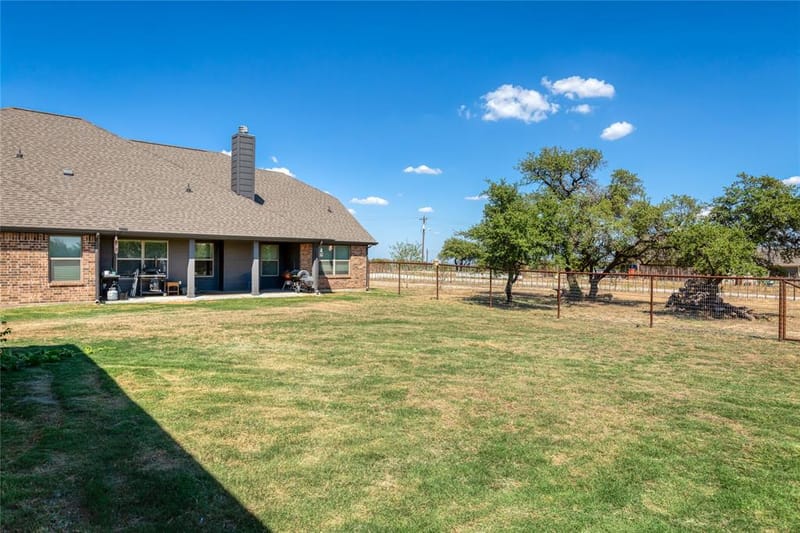 3841 J E Woody Road, Springtown TX 76082 - Photo 31