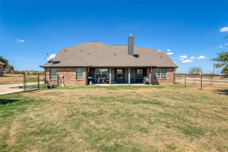 3841 J E Woody Road, Springtown TX 76082 - Photo 29